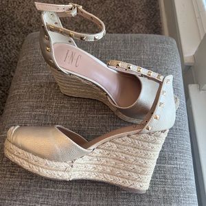 Closed Toe Wedge Sandals